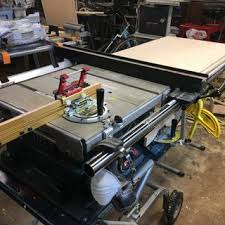 I needed to loosen and slide it forward a nudge so the blade would cut completely through the bottom back corner of the maple. Kobalt Contractor Table Saw Fence Kobalt Contractor Table Saw Fence Kobalt Table Saw Fence