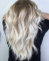 Balayage Blond Polaire Idees Cheveux Blonds Couleur Cheveux Tendance Couleur Cheveux Blond