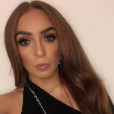 Looking for 5* with no cats if that's possible & good for kids x