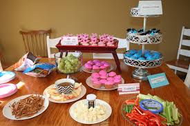 Gender reveal party ideas include handing out props, playing fun games, taking votes on the gender and baking delicious treats with the gender reveal baked right inside. 10 Attractive Baby Gender Reveal Party Food Ideas 2021