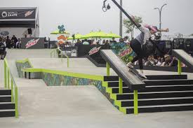 Thanks to everyone that came along the way. Boardriding Leticia Bufoni