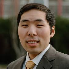 Elva Tracy's Instagram, Twitter & Facebook