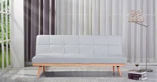 Trasformato in letto però le due zone hanno conformità diverse e il lato derivato dallo schienale del divano risulta molto duro e assolutamente non comodo per poter dormire. Divano Letto Tablet 3 Posti Similpelle Bianco Conforama Divano Letto Divani Letto Divano