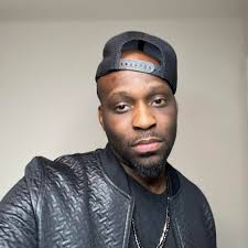 When Sunday Comes” is 30 years old WOW Donald Lawrence & The TriCity  Singers featuring: Daryl Coley R.I.P. songwriter: Donald Lawrence pianist:  @itskevinbond.007