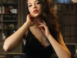 La varsta de 5 ani, cleopatra stratan va sustine primul sau concert pe stadion, care va fi si unicul cu care micuta isi va bvucura fanii in 2008, informeaza cat music. Detalii Inedite Despre FetiÈ›a Minune Cleopatra Stratan VarstÄƒ InÄƒlÈ›ime Biografie Instagram Iubit