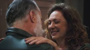 Ya en los últimos capítulos veremos está pareja ,Edgar aparece