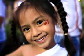 Grabe naman kayo sumalubong, DPCH, Sta. Catalina! Akala ko house-to-house  lang tayo, naging parada na sa dami natin! 🤙🏽🩵 Sobrang saya at  nakakataba ng puso na makasama kayo, makakwentuhan, at maramdaman ang