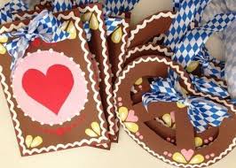 Oktoberfest Deko Selber Machen Oktoberfest Deko Oktoberfest Deko Basteln Und Wiesn Dekorationen