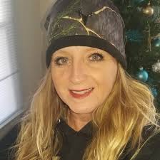 Julie Resinger updated her profile picture.