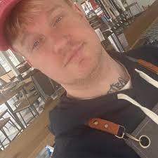 Happy Halloween! Quick post while cooling down at YuniCon austria Werewolf  behind the scenes during our shoot with SatiellaCos and Orkfotografie.nl  #cosplay #cosplayer #halloween #halloween2021 #halloweencostume  #halloweenmakeup #werewolf #vanhelsing ...