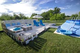 Kobieta Kupuje 43 Drewniane Palety Nigdy Nie Uwierzysz Co Z Nich Zrobi Strona 3 Happy Home Pallet Pool Beautiful Backyards Pallet Patio