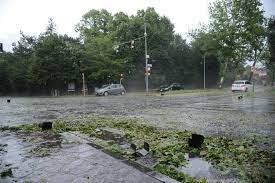 La violentissima grandinata su modena. Meteo Modena La Grandine Del 22 Giugno 2019 Meteo Ilrestodelcarlino It