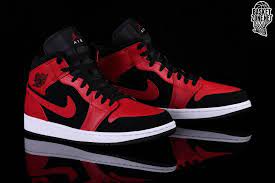 As a sophomore, he was named college player of the. Nike Air Jordan 1 Retro Mid Bred Fur 122 50 Basketzone Net