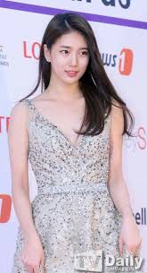 Suzy Is An Elegant Beauty In This Dress Miss A Suzy Suzy Beauty