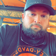 Watford city...tired of hunting alone with my drathr girl..any pointing  hunters out there..