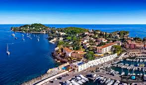 Our drivers can guide you through the most beautiful places of the riviera. St Jean Cap Ferrat Yacht Charters 2021 22 Guide Yachts Charterworld