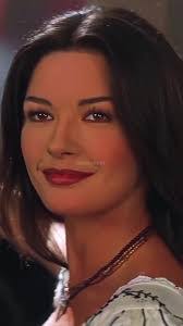 Catarina Jones's Instagram, Twitter & Facebook