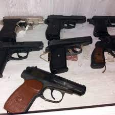 Vand arma de vanatoare shull calibru 12 in stare perfecta de functionare, cartusiera si husa toate pentru 800 lei. Arme Second Hand Arme Sibiu