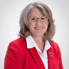 Nanette Miller's Instagram, Twitter & Facebook