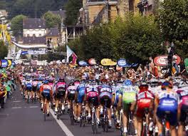 Le départ des caravanes est prévu à 11h et à 13h pour le peloton ! Cyclisme Le Tour De France De Retour Dans Les Ardennes C Est Pour Quand