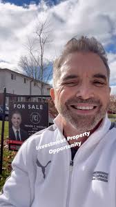 🔥JUST LISTED 2 + 2 Bed, 2 Kitchen Separate Entrance INCOME POTENTIAL  Investment🔥, List Price- $649 900, MLS #E10422389, 250 Kinmount Cres.  *Offers Anytime* Message us 647-523-3390 to book your ...