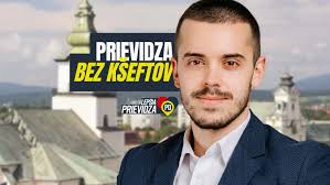 Obľúbená výstava kraslíc 🥚🎨 To vajíčko maľovanô sa preniesla zo  Stredoslovenského múzea k nám. Príďte si pozrieť jedinečné výtvory kraslíc  aj s celou rodinou! Počas veľkonočných prázdnin si vychutnajte prechádzku v  prebúdzajúcej