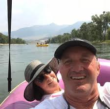 2 owner coach, just had graphics refresh 60 series Detroit $90,000 PRICED  TO SELL! interior pics in the link below in comments  https://www.rvtrader.com/listing/2003-MCI-D4005-5037943973