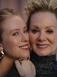 Hacks Deborah and Ava Pool Scene