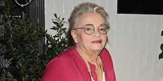 Anna Seniuk musi chodzić o kulach. Miała wypadek w domu