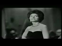 Musica Del Alma Para El Mundo Carmen Aqui Maria Callas Y La Habanera L Amour Est Un Oiseau Rebelle L Amour Classical Opera Maria Callas Opera Singers