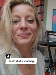 Nieuwe songs opnemen in de studio