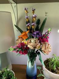 This lego flower bouquet will go along perfectly with the lego bonsai tree! Really Enjoyed Doing The New Flower Bouquet Set 10280 Lego