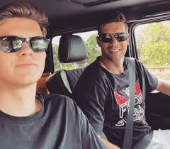 Der langjährige kapitän und rekordspieler von real madrid gewann dreimal die champions league. Rrimjmvxlj9t8m