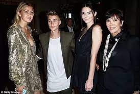 Learn about american model kendall jenner biography, wiki, height, weight, age, boyfriend, family kendall jenner is an american television personality, socialite and fashion model, who doesn't need. How Tall Is Kendall Jenner Quora