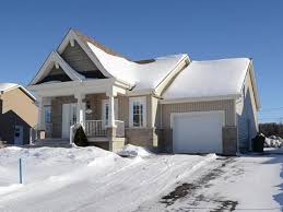 Maison A Vendre A Prevost Laurentides 339 000 House Styles Mansions House