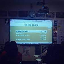 Use Kahoot It To Create Interactive Multiple Choice Quizzes And Track Each Student S Scores Clever School Elementary Science Activities Kahoot