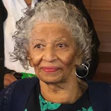 Tracey Foreman's Instagram, Twitter & Facebook