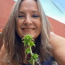 En este rincón serrano de Santiago, en el Dpto. Quebrachos, a 3 km al este  de Sumampa, sobre la Ruta Provincial 13, se encuentra este magnífico lugar.  Hogar del Santuario de Nuestra