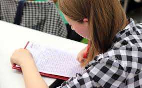Sujets et corrigés du bac de français (eaf). U01jve5ojzls6m