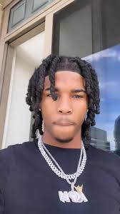 Darius Travis's Instagram, Twitter & Facebook