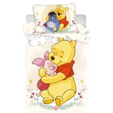 Imaginez mille et une idées pour la déco de chambre winnie l'ourson avec la gamme de tapis winnie l'ourson disney vendue sur bébé gavroche. Winnie L Ourson Et Ses Amis Parure De Lit Bebe Housse De Couette Coton Achat Prix Fnac