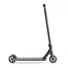 Elle conviendra à la majorité des trottirider. Trottinette Freestyle Blunt Cdiscount Sport