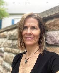 Candace Moses's Instagram, Twitter & Facebook