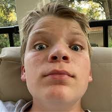 Tommy Hendricks's Instagram, Twitter & Facebook