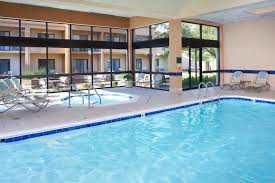 Courtyard St Louis Creve Coeur Indoor Pool Hotels Beautiful Visiting Cheap Travel Deals Hotel Courtyard