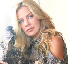 Jun 28, 2021 · μια συνέντευξη εφ΄όλης της ύλης παραχώρησε ο νίκος κουρής, μιλώντας μεταξύ άλλων για το τηλεπαιχνίδι «δες και βρες» που έχει αγαπηθεί από το κοινό, για τη ζέτα μακρυπούλια αλλά και για όσα τον δίδαξε ο εγκλεισμός. Zeta Makrypoylia 2020 De 8a Se 3exasw Pote