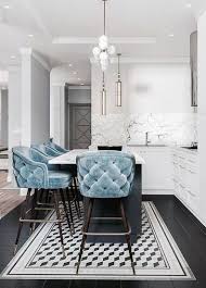 Tabourets De Bar De Cuisine Touffetes Bleu Ciel Et Superbe Marbre Blanc Ajoutez Une Touche De Luxe Monde De Bebe Velvet Decor House Interior Trending Decor