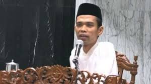 Kehidupan kita ibarat masuk ke pusat perbelanjaan, kedatangan kita. Ustadz Abdul Somad Tidak Ada Takut Dalam Diri Tengku Zulkarnain Suara Sulsel