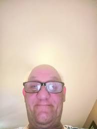 Hello, how are you? I'm Andy (i live in Spain), I'm a 26-year-old boy who  loves art 🎨, music 🎼and photography🏞️📸. I would like to have a penpal  friend💌✨ to share my