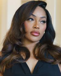 Lmao, Donnie Wahlberg cute. First time I've seen him do this dance because  I go for the Jordan show Sonia Wiseman